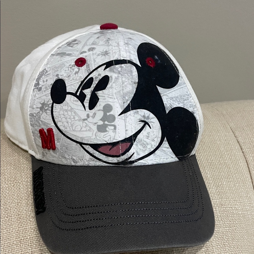 Disney White Cap with Blue Tag